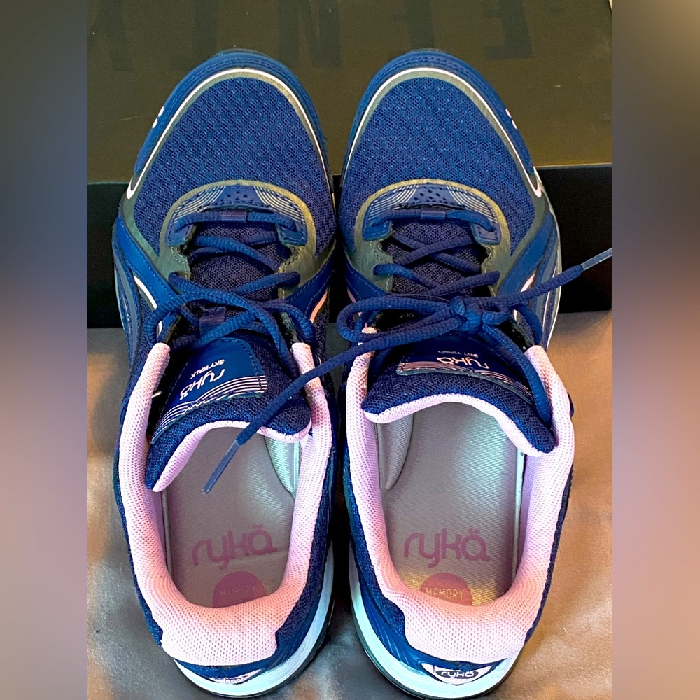Ryka Sky Walk Woman’s US size 9 in Navy/Pink with memory care for extra comfort